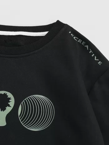 Earth Figure Letter Print Sweatshirt