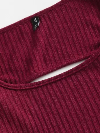 Ribbed Cutout Twist Crop Slim Tee